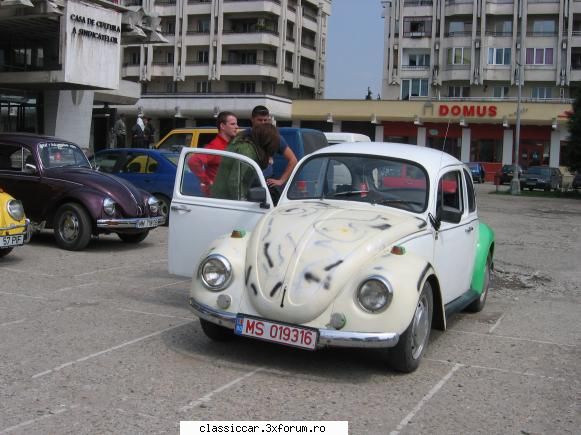 Istoria buburuzelor noastre. - Cred ca la inceput,cind au adus biserica - File de istorie