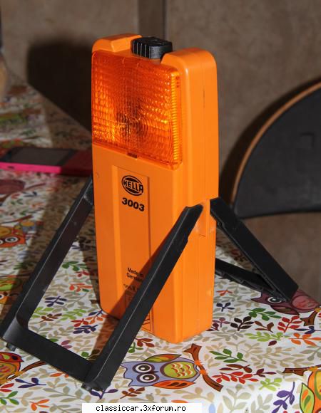 Komissar - Scule si accesorii auto vechi - De vanzare o lanterna (sau lampa) cu - Vanzari  piese si accesorii