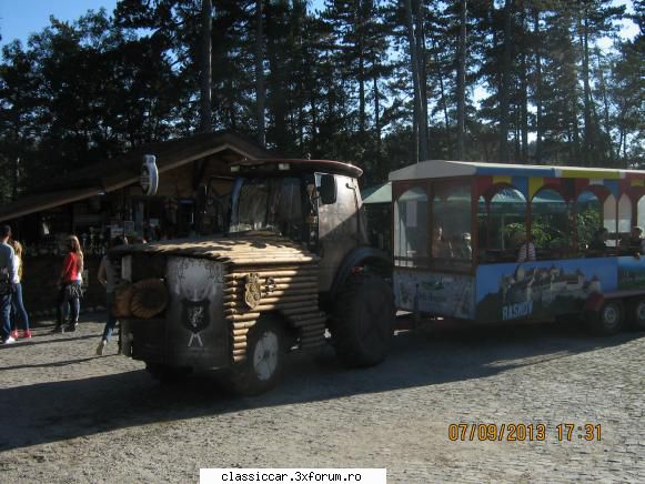 La Rasnov - O vizita la Cetate cu tractorasul - Drumetii prin Mioritic