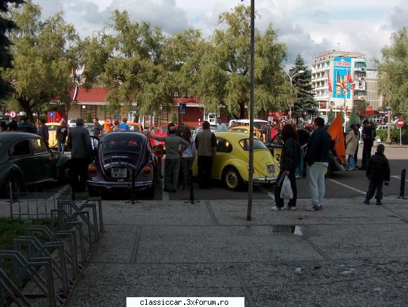La evenimente cu buburuze. - Mica serbare in cinstea noastra.Acuma realizam - Arhiva evenimente 2011