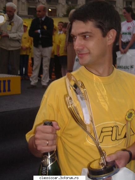 La evenimente cu buburuze. - Pe clujeanul d-tra cheama Titus.A fost cu - Arhiva evenimente 2011