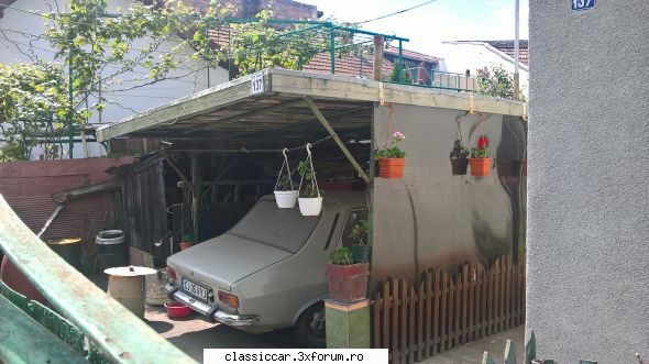 La vanatoare de masinarii vechi - pe strada Paris =D - Am vazut prin Cluj-Napoca