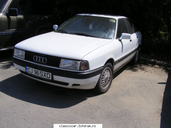 La vanatoare de masinarii vechi - Un Audi 80 B3 alb , poza pe fuga - Am vazut prin Cluj-Napoca