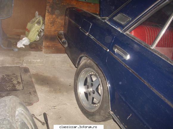 Lada 1500 ( vaz 2103) - Masinuta a primit o pereche de jante rare retro - Prezentare masini