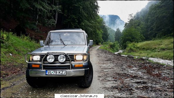 Land Cruiser LJ78 EX - Sone minunate de descoperit la nici 2 pasi de - Prezentare masini