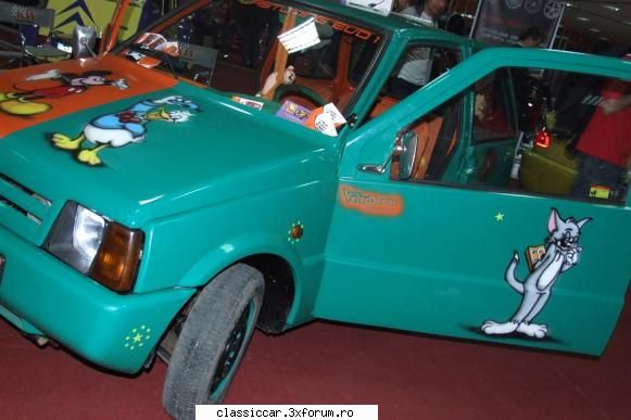 Lastun la 4TUNING DAYS 2009 - Poate mai pun cei de pe 4tuning poze cu el,eu - Am vazut prin Romania