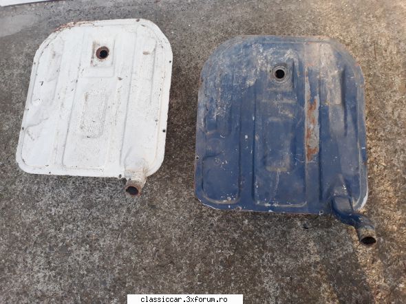 Lot piese Dacia - 2 rezervoare de Dacia berlina Necesita - Vanzari  piese si accesorii
