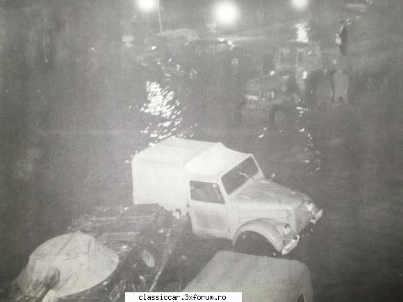 M-ul prezent la inundatiile din 1970 - in poze apar si alte "utilaje" care au ajutat - File de istorie