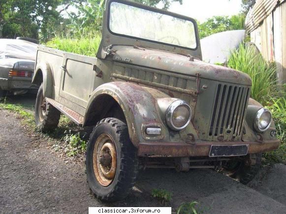 M461 - Abandon�s et �paves - M461 - vert, lieu inconnu - il a de beaux restes - French corner