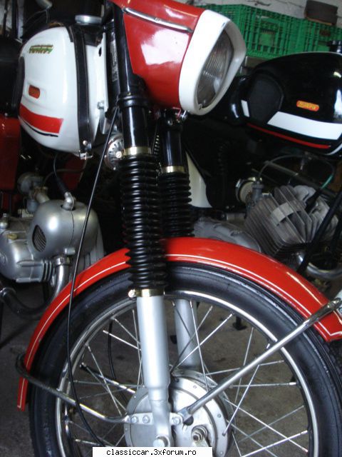 MUZEUL MOBRA - cv2adi - Prezentare motociclete, motorete si biciclete de colectie