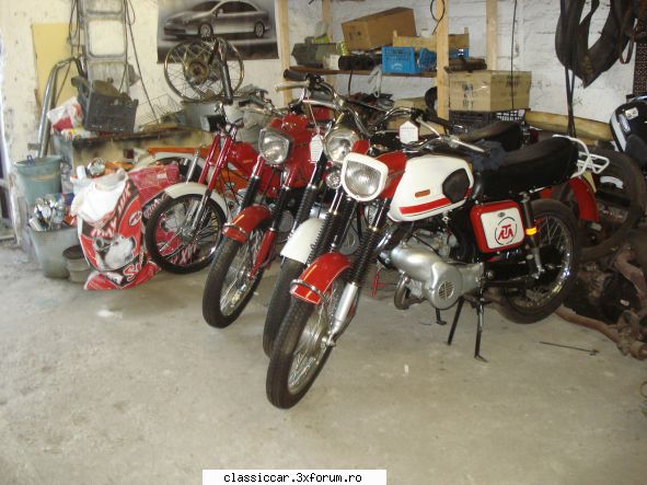 MUZEUL MOBRA - si restul trupei care asteapt� - Prezentare motociclete, motorete si biciclete de colectie