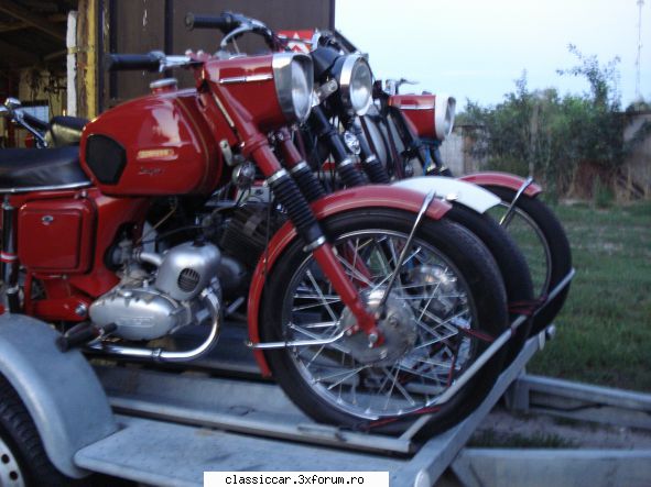 MUZEUL MOBRA - zici c�-s alineate ca la start in - Prezentare motociclete, motorete si biciclete de colectie