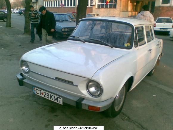Mai sunt citeva masini vechi in Constanta care merita salvate! - o skodita frumoasa! - Am vazut prin Romania