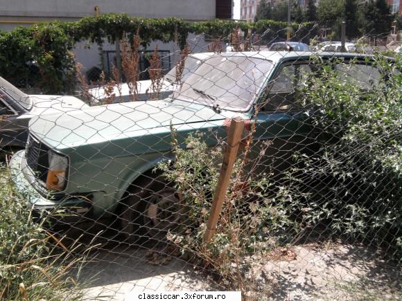 Mai sunt citeva masini vechi in Constanta care merita salvate! - 3 x VOLVO 240...sunt - Am vazut prin Romania