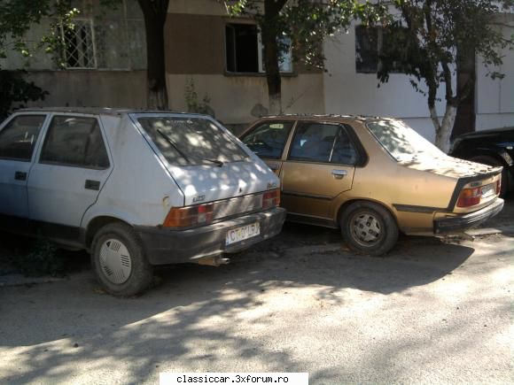 Mai sunt citeva masini vechi in Constanta care merita salvate! - renault 18gtd & fiat - Am vazut prin Romania
