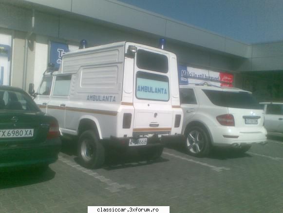 Mai sunt citeva masini vechi in Constanta care merita salvate! - Aro Ambulanta de arma - Am vazut prin Romania