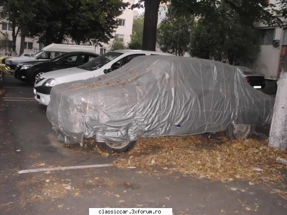 Mai sunt citeva masini vechi in Constanta care merita salvate! - si aici ascunsa am im - Am vazut prin Romania