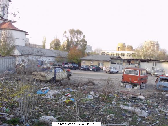 Mai sunt citeva masini vechi in Constanta care merita salvate! - intr-un fost service - Am vazut prin Romania