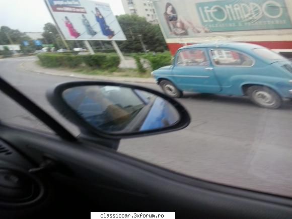 Mai sunt citeva masini vechi in Constanta care merita salvate! - Fiat 600 in trafic - Am vazut prin Romania