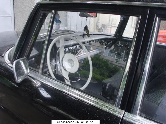 Mai sunt citeva masini vechi in Constanta care merita salvate! - mercedes w110 (coada - Am vazut prin Romania