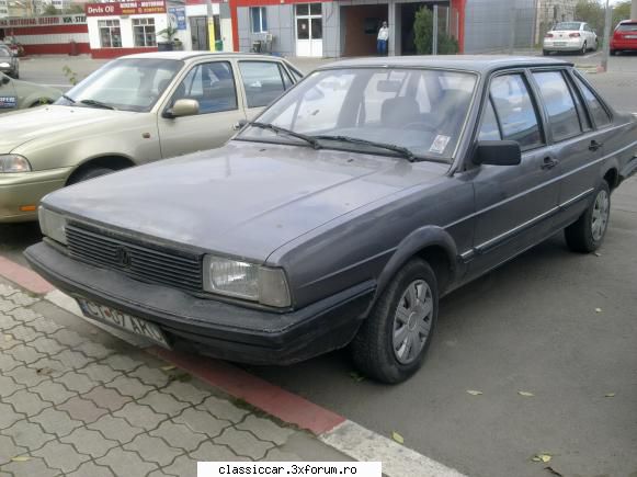 Mai sunt citeva masini vechi in Constanta care merita salvate! - volkswagen santana - Am vazut prin Romania