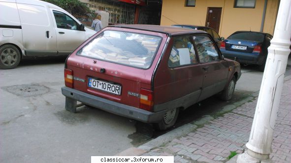 Mai sunt citeva masini vechi in Constanta care merita salvate! - Olticit...plin de car - Am vazut prin Romania