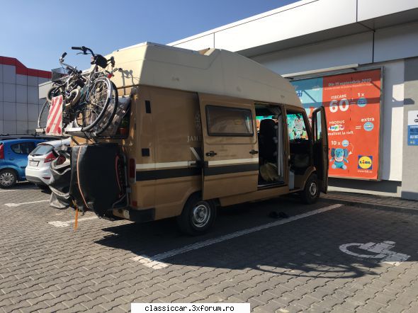 Mai sunt citeva masini vechi in Constanta care merita salvate! - Mercedes 209 James Co - Am vazut prin Romania