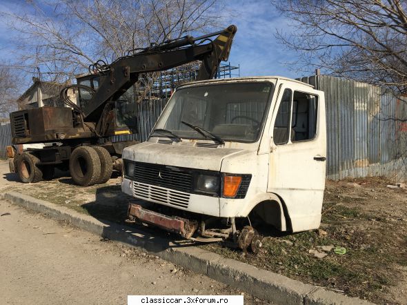 Mai sunt citeva masini vechi in Constanta care merita salvate! - O cabină Mercede - Am vazut prin Romania