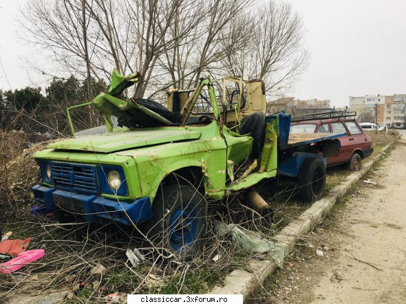 Mai sunt citeva masini vechi in Constanta care merita salvate! - Un Aro la fier vechi - Am vazut prin Romania