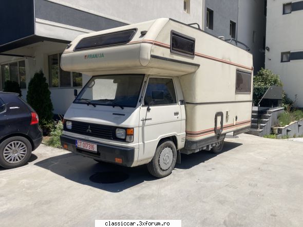 Mai sunt citeva masini vechi in Constanta care merita salvate! - Rulota Mitsubishi - Am vazut prin Romania