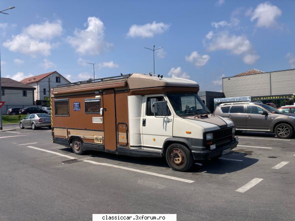 Mai sunt citeva masini vechi in Constanta care merita salvate! - Autorulota Peugeot j5 - Am vazut prin Romania