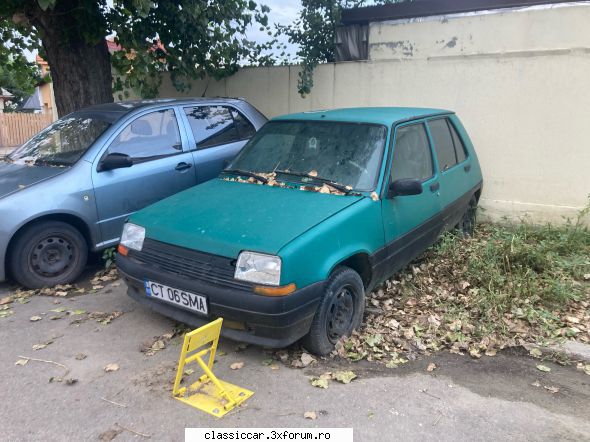Mai sunt citeva masini vechi in Constanta care merita salvate! - Renault super 5 - Am vazut prin Romania