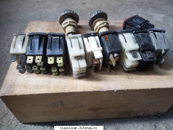 Mărunțișuri din garaj - Sunt 13 bucăți - Vanzari  piese si accesorii