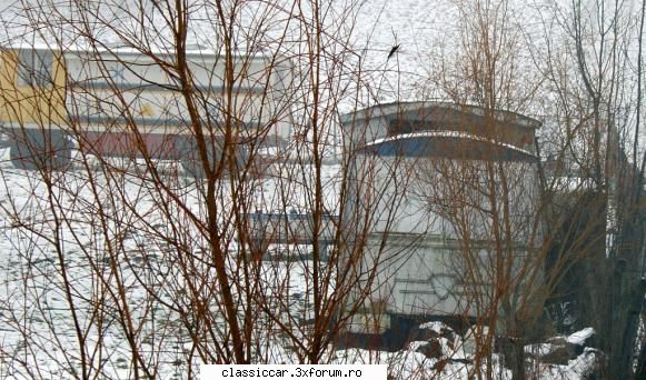Masini Romanesti disparute sau pe cale de disparitie! - Un pavilion apicol.Din ce? - File de istorie