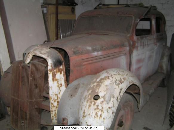 Masini vechi - Aceasta este cealalta masina un dodge din 1936 - Am vazut prin Cluj-Napoca