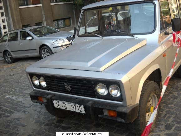 Masini vechi surprinse in Bucuresti - sau asta.pacat de aro.ca nu prea mai - Vanatoarea de epave