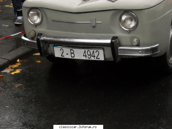 Masini vechi surprinse in Bucuresti - o dacie 1100,aparent intretinuta.alte - Vanatoarea de epave
