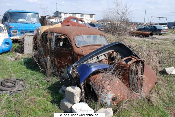 Masinile de la Gara Catelu - Un plymouth intr-o stare foarte proasta - Am vazut prin Romania