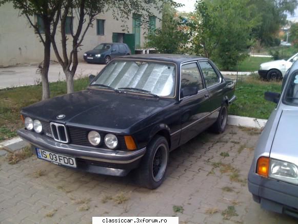 Masinile lui Daman - ah, si asta este in parcarea unei facultati. Tot - Prezentare masini