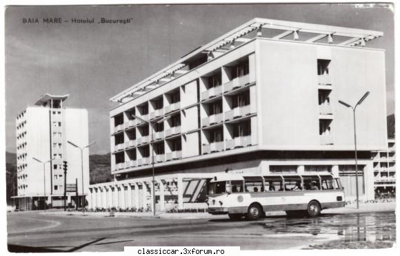 Masinile noastre in carti postale, vederi, poze de familie - Autobus, tot anii 60 - File de istorie
