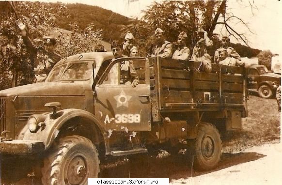 Masinile noastre in carti postale, vederi, poze de familie - Un GAZ-63 in anul1968 intr-o - File de istorie