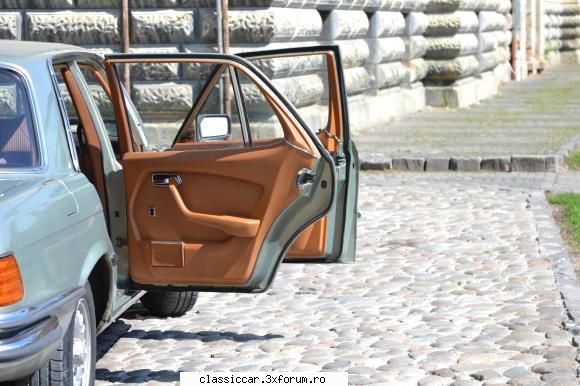 Mercedes-Benz 1974 - cu greu am gasit un interior in stare exceptionala - Prezentare masini