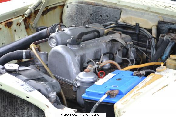 Mercedes-Benz w115 Vestitul "bot de cal" - ) la partea motor masina sta destul de bine - Prezentare masini
