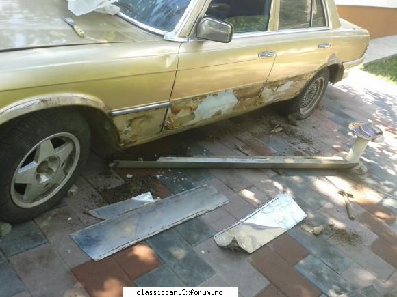 Mercedes 280S automatic - Pe dreapta am luat-o usor sa nu rup ceva si a - Prezentare masini