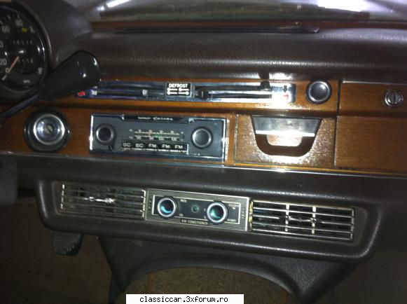 Mercedes W , BMW 525 E12 si altele - Consola centrala cu radioul original Becker! - Prezentare masini