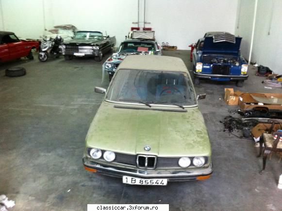 Mercedes W , BMW 525 E12 si altele - poza cu tot grupul - Prezentare masini