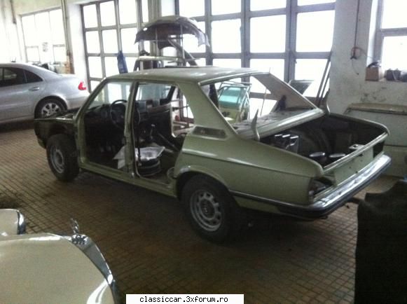 Mercedes W , BMW 525 E12 si altele - demontata toata - Prezentare masini