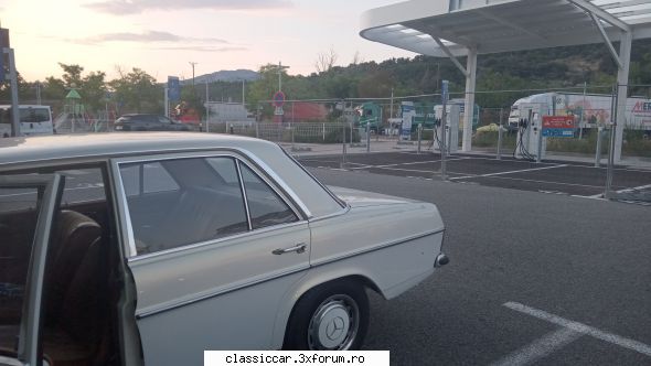 Mercedes W115 (Bot-de-Cal) an 1969 - Poză Fran - Vanzari auto-moto clasice direct de catre proprietari