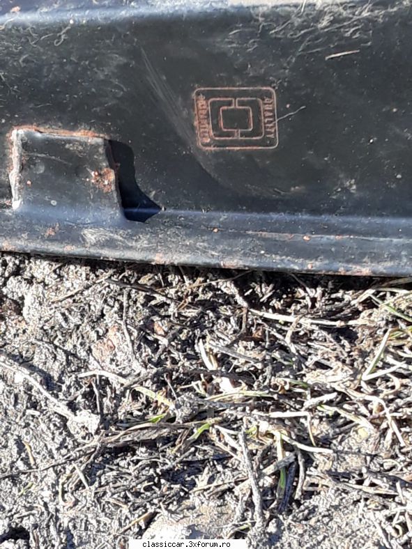 Mercedes W115 ,,Bot de cal": aripi si altele..... - Poza cu una din aripi, cel - Vanzari  piese si accesorii