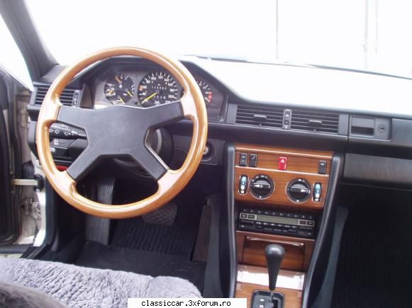 Mercedes W124 T-model - Acesta e Becker Grand Prix, montat pe un W124 - Prezentare masini